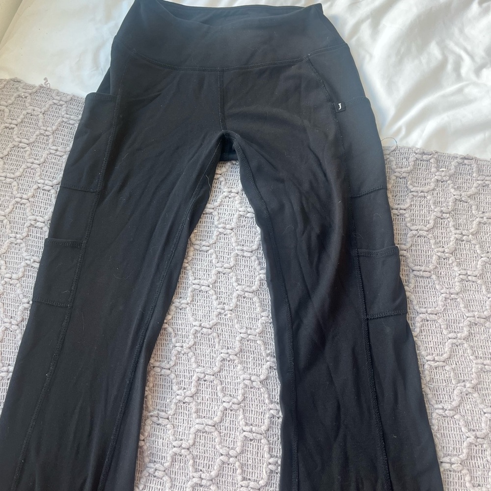 Black Jaanuu yoga scrub bottom xs